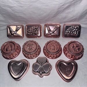 11 Nevco vintage copper-toned gelatin molds